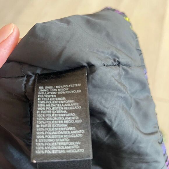 The North Face Lightweight Flannel Puffer Jacket Size xs - Picture 8 of 8